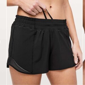 Lululemon Hotty Hot Short *Long 4” - Size 6 - Black